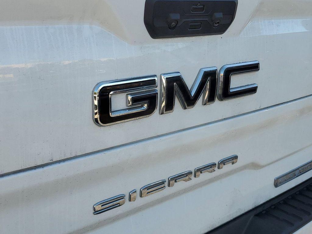 used 2023 GMC Sierra 1500 car, priced at $38,690