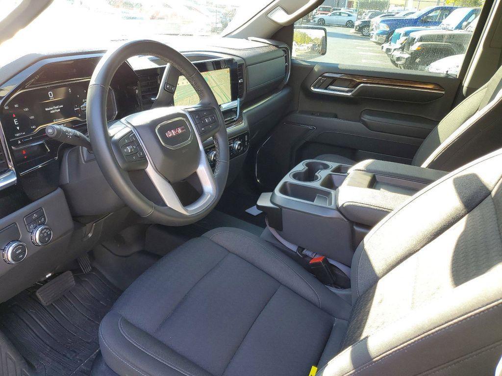 used 2023 GMC Sierra 1500 car, priced at $38,690