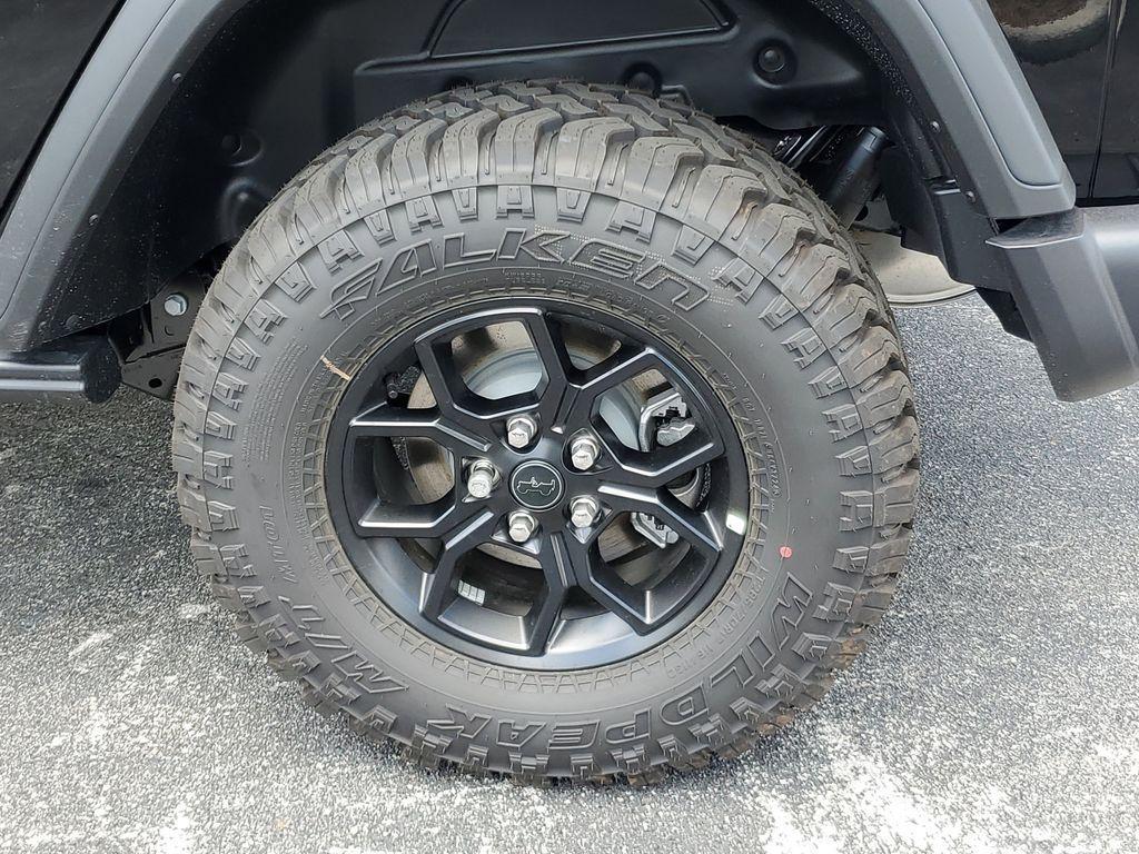 new 2025 Jeep Wrangler car, priced at $46,730