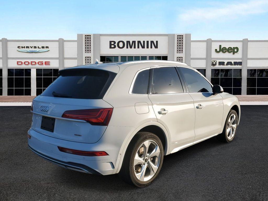 used 2021 Audi Q5 car, priced at $27,490