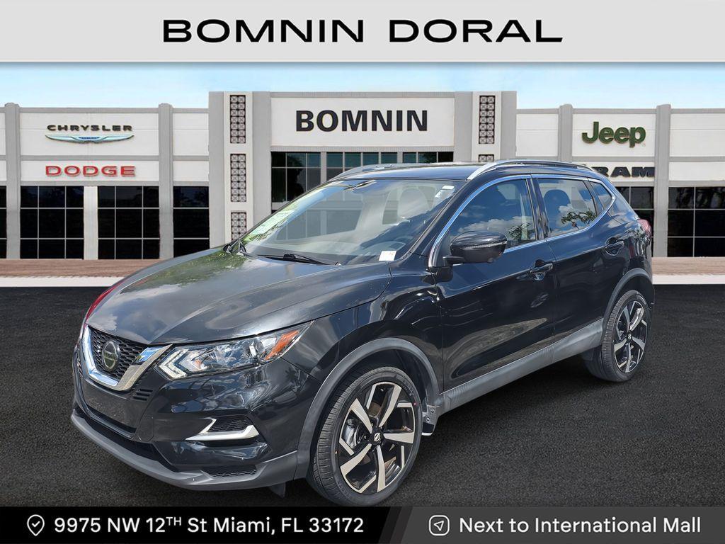 used 2020 Nissan Rogue Sport car, priced at $15,490