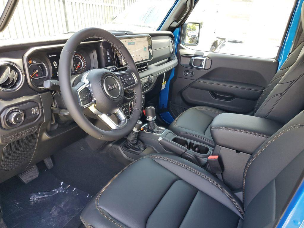 new 2025 Jeep Wrangler car, priced at $46,045