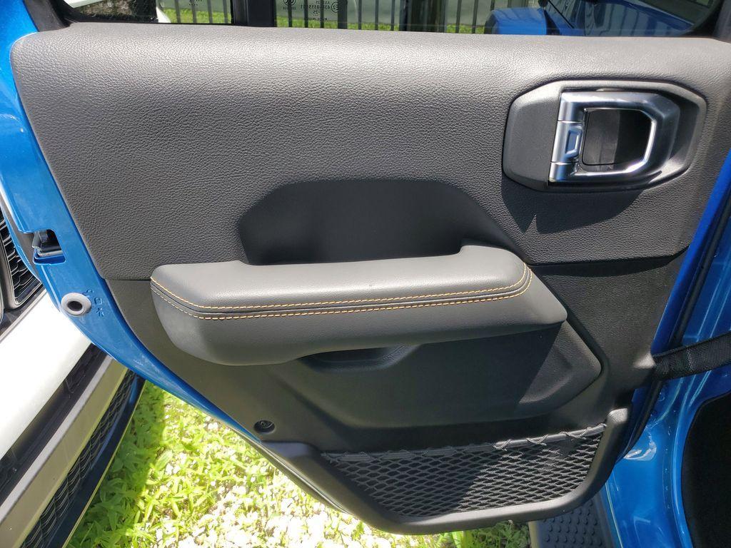 new 2025 Jeep Wrangler car, priced at $46,045