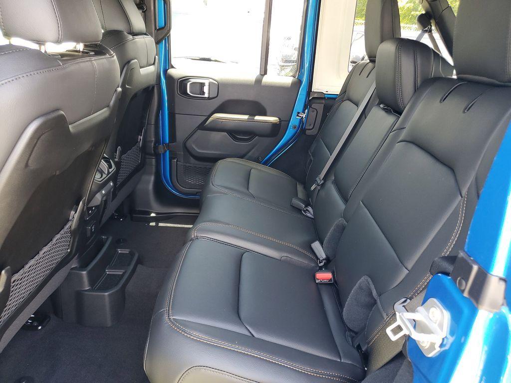 new 2025 Jeep Wrangler car, priced at $46,045