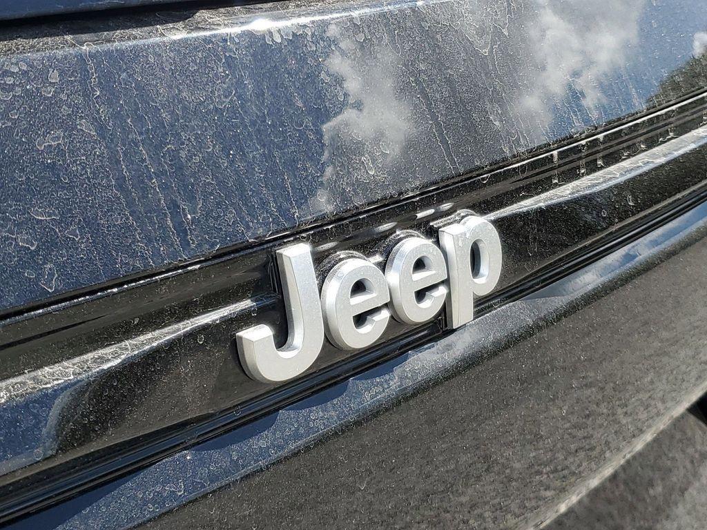new 2025 Jeep Grand Cherokee car, priced at $31,625