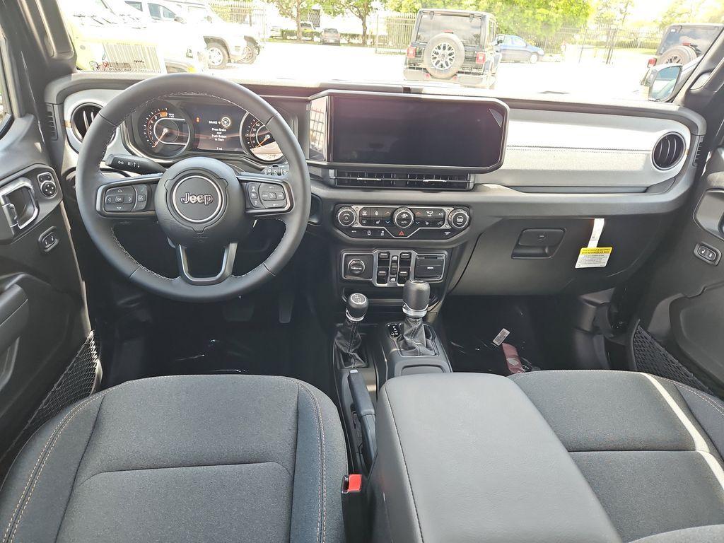 new 2025 Jeep Wrangler car, priced at $40,076
