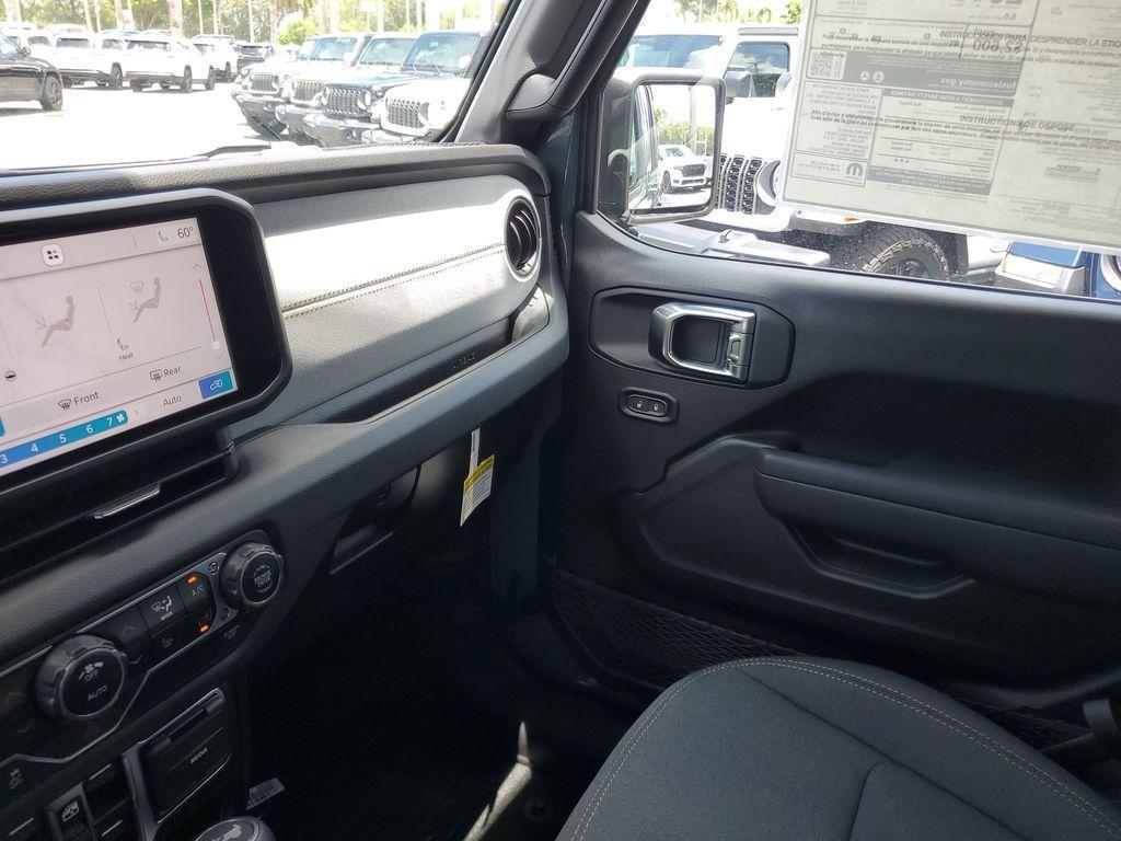 new 2025 Jeep Wrangler car, priced at $38,177