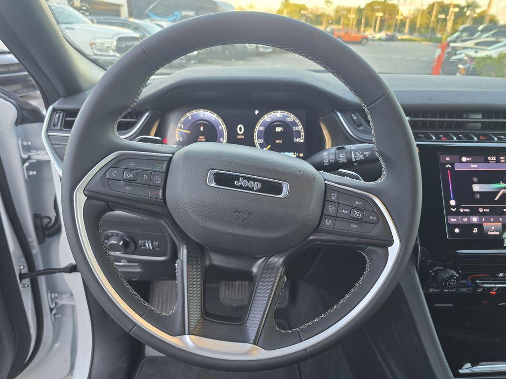 used 2025 Jeep Grand Cherokee L car, priced at $32,990