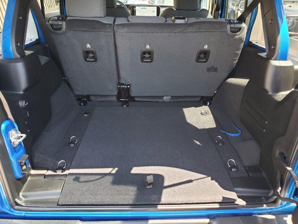 new 2025 Jeep Wrangler car, priced at $41,277