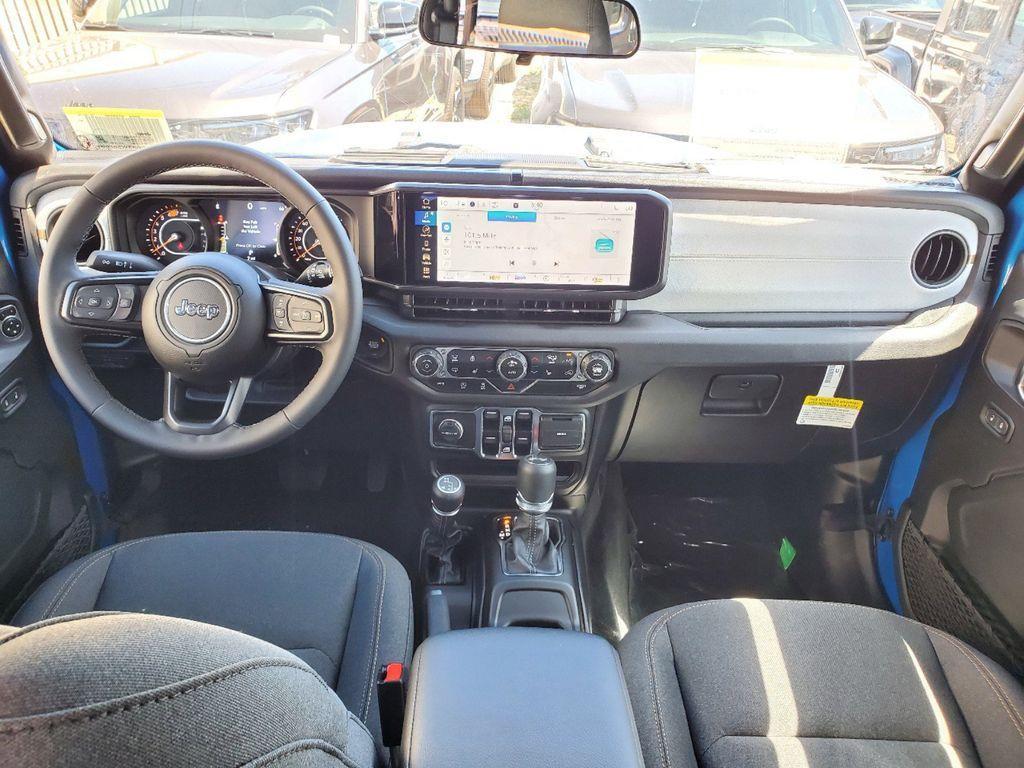 new 2025 Jeep Wrangler car, priced at $41,277