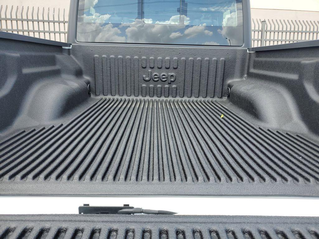new 2025 Jeep Gladiator car, priced at $31,240
