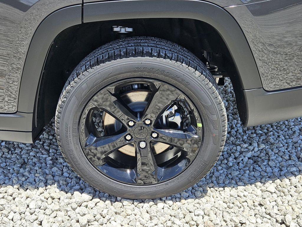 new 2025 Jeep Grand Cherokee L car, priced at $41,835