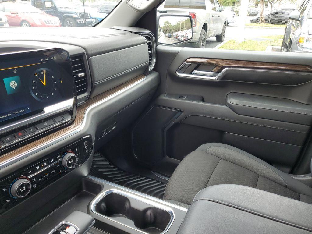 used 2024 Chevrolet Silverado 1500 car, priced at $38,490