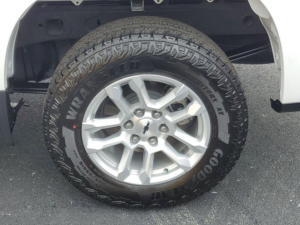 used 2024 Chevrolet Silverado 1500 car, priced at $38,490