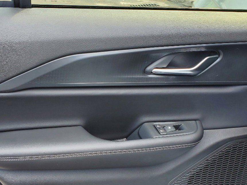 new 2025 Jeep Grand Cherokee car, priced at $29,995