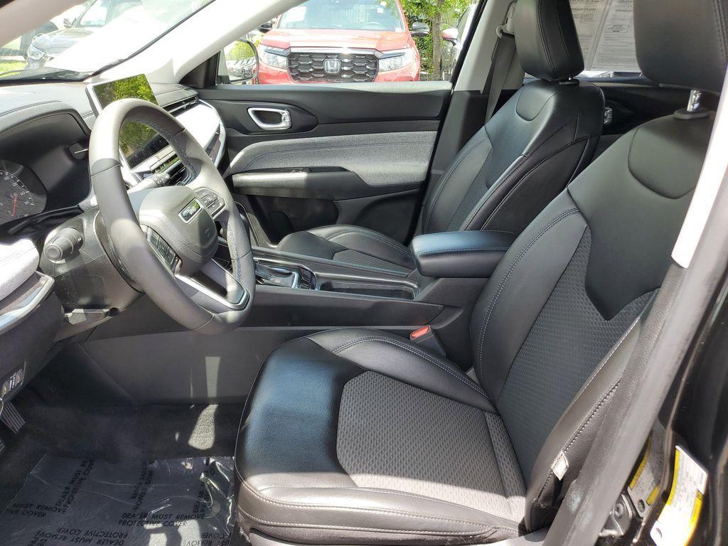 used 2022 Jeep Compass car, priced at $17,490