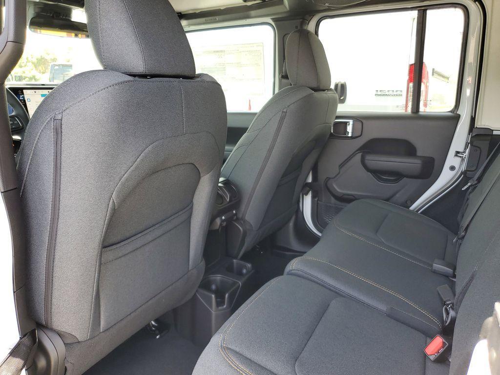 new 2025 Jeep Wrangler car, priced at $42,316