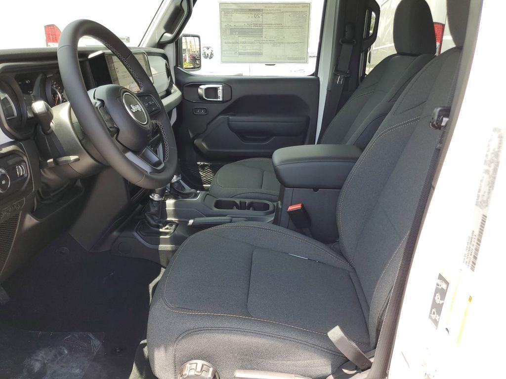 new 2025 Jeep Wrangler car, priced at $42,316