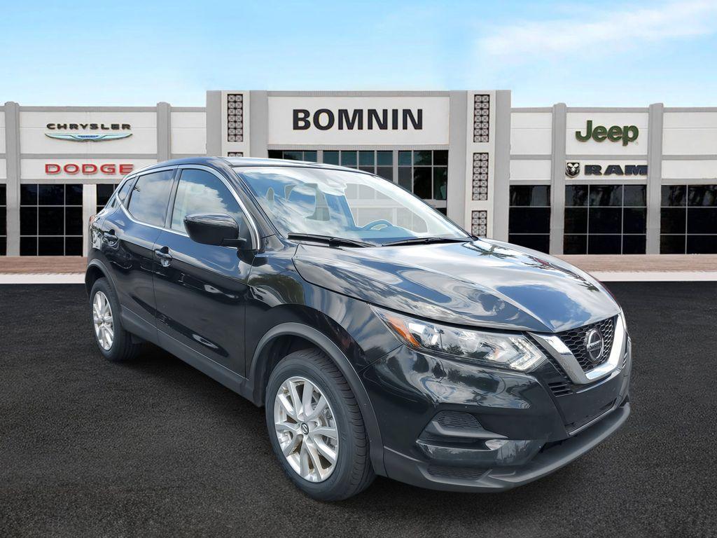 used 2022 Nissan Rogue Sport car, priced at $14,490