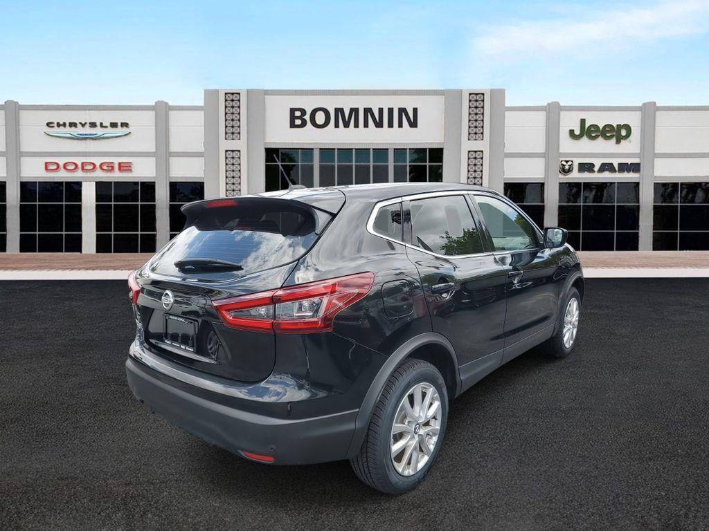 used 2022 Nissan Rogue Sport car, priced at $14,490