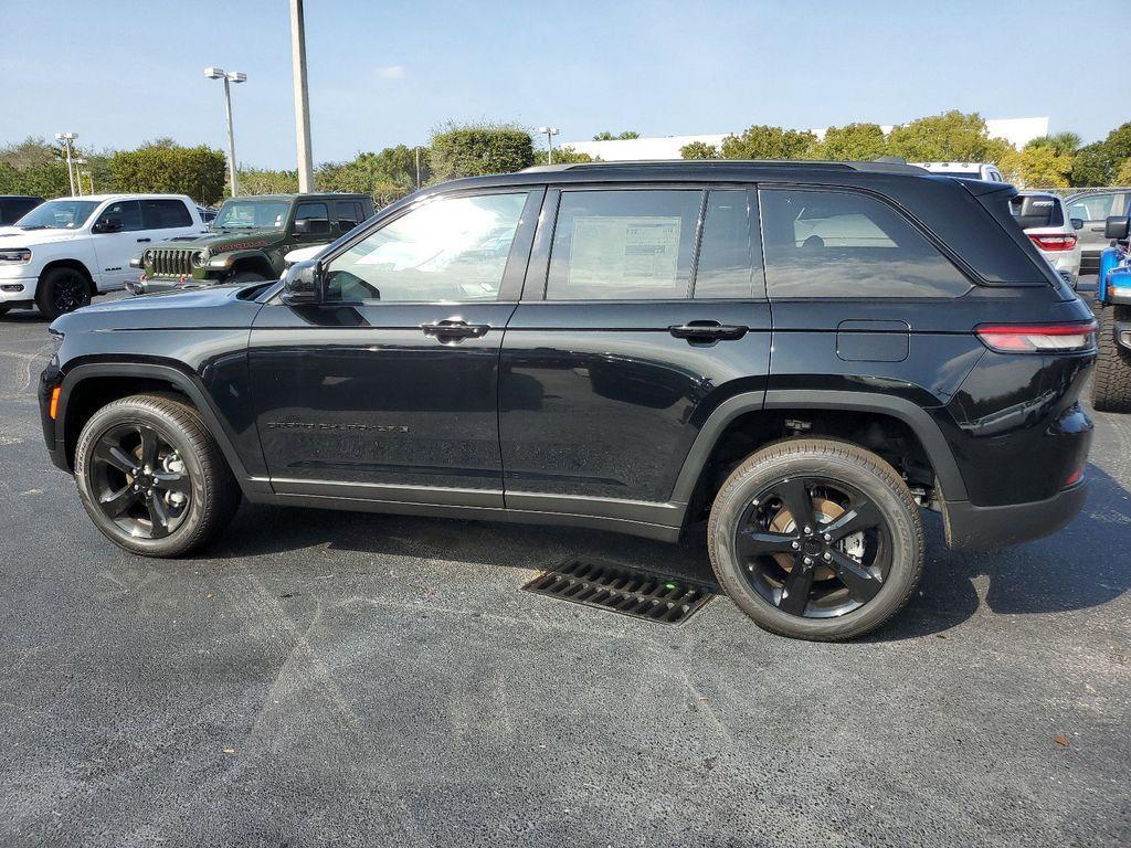new 2025 Jeep Grand Cherokee L car, priced at $38,920
