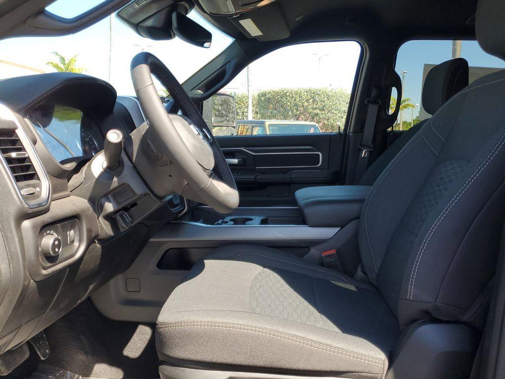 new 2025 Ram 2500 car, priced at $61,620