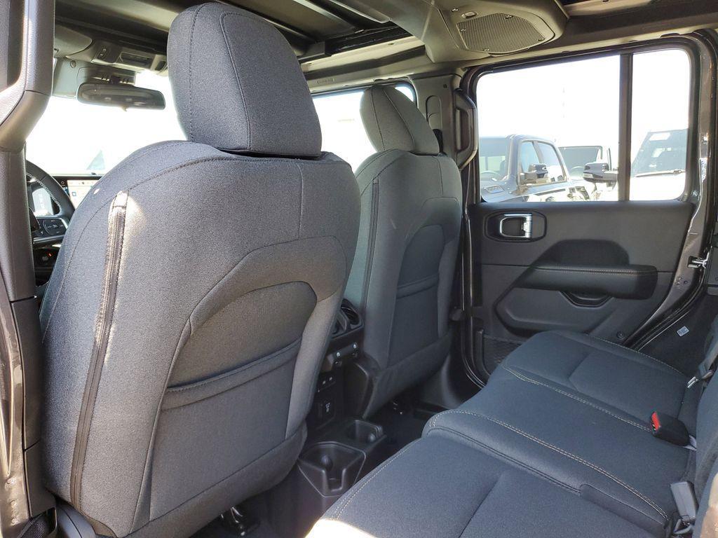 new 2025 Jeep Wrangler car, priced at $48,625