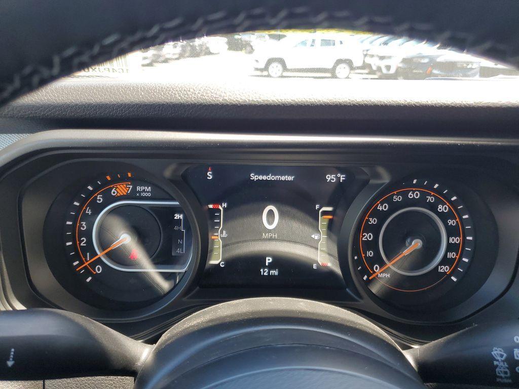new 2025 Jeep Wrangler car, priced at $39,481