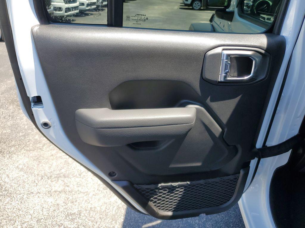 new 2025 Jeep Wrangler car, priced at $39,481