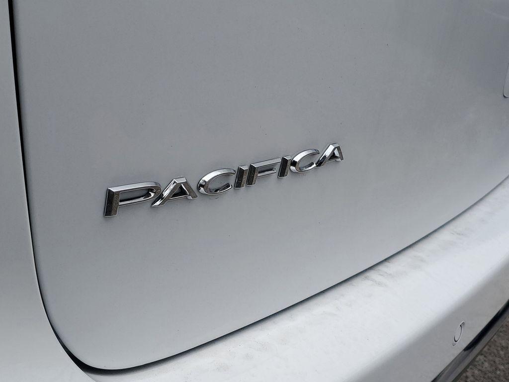 new 2025 Chrysler Pacifica car, priced at $39,495