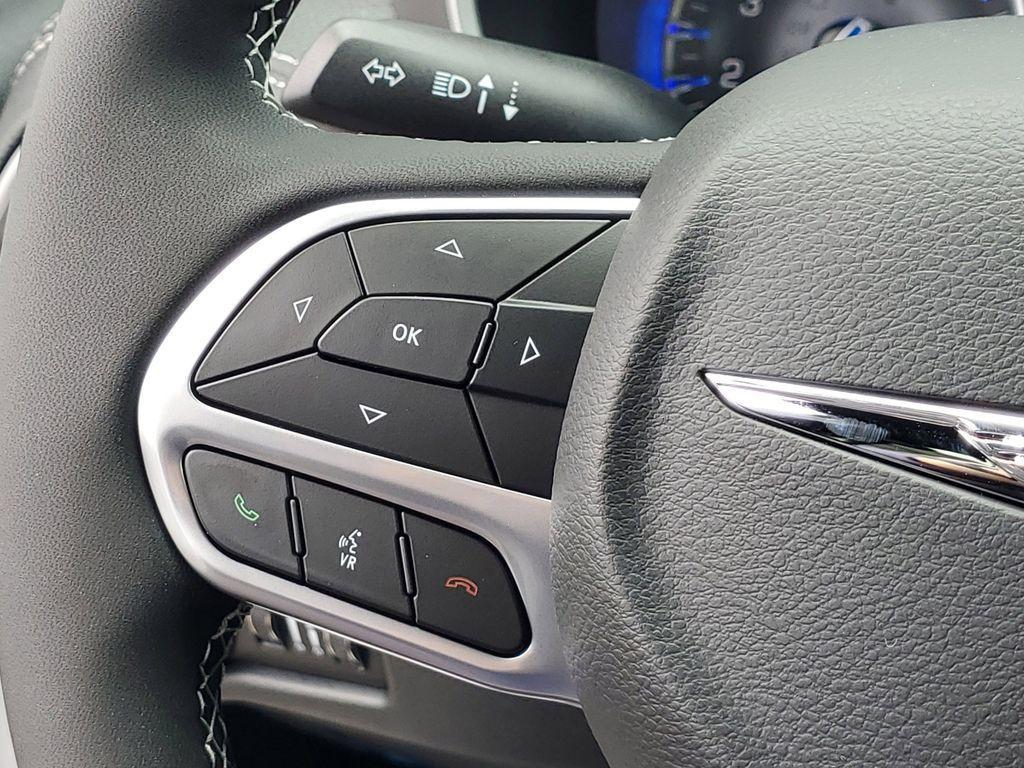 new 2025 Chrysler Pacifica car, priced at $39,495