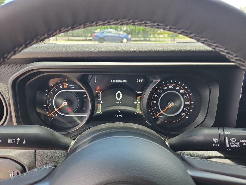 new 2025 Jeep Gladiator car, priced at $43,375