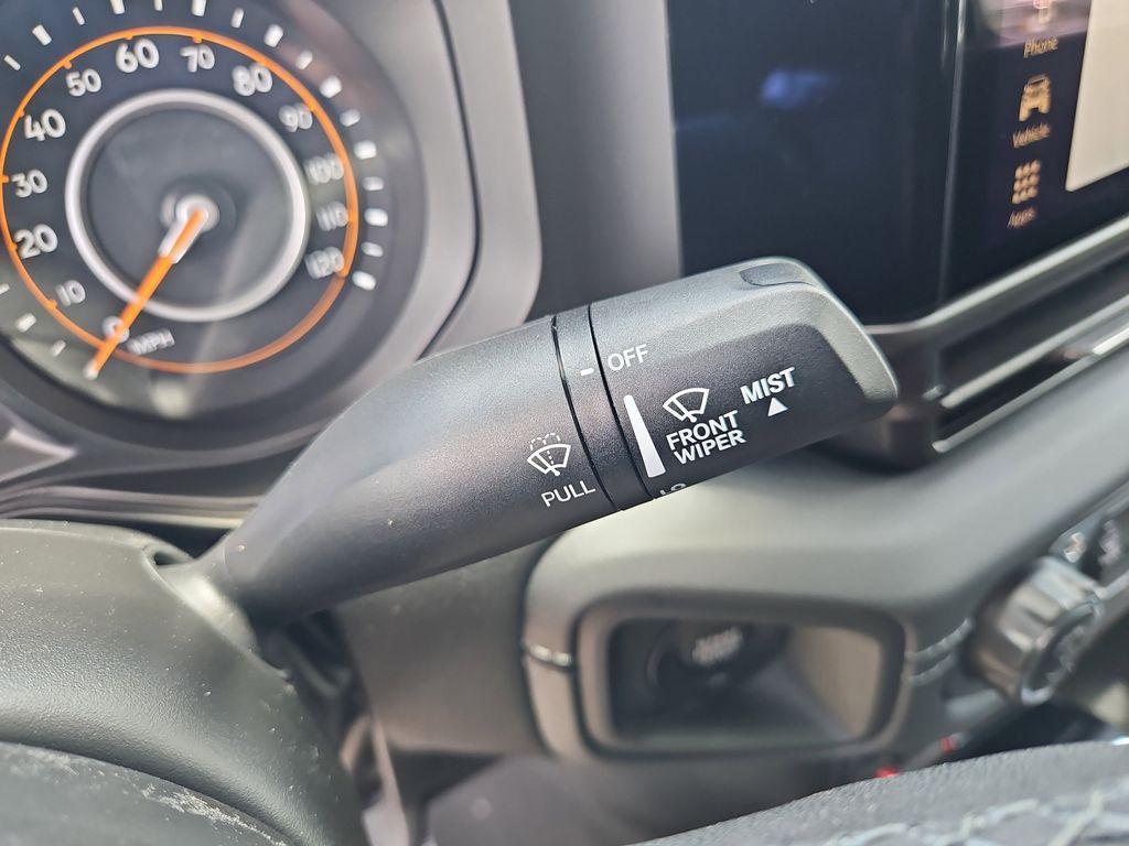 new 2025 Jeep Gladiator car, priced at $43,375
