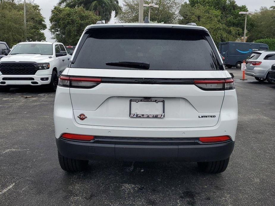 new 2024 Jeep Grand Cherokee car, priced at $38,498