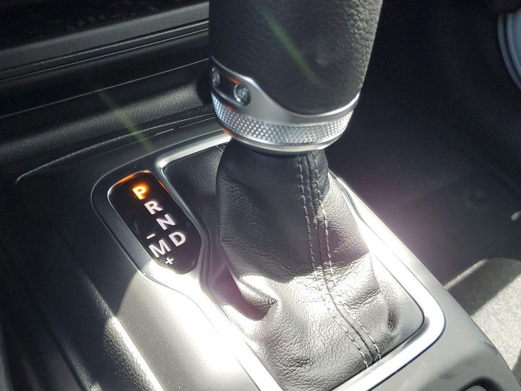 new 2025 Jeep Wrangler car, priced at $43,276
