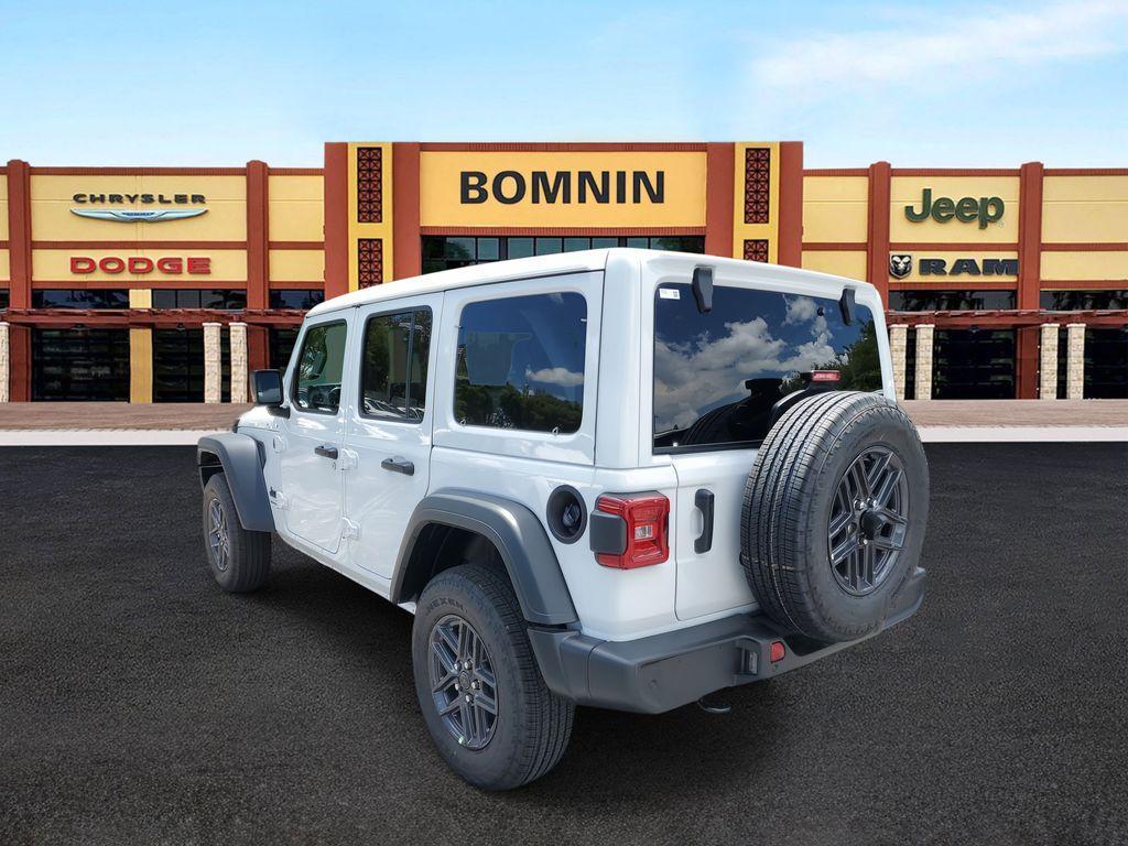 new 2025 Jeep Wrangler car, priced at $43,276
