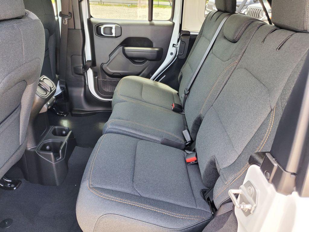 new 2025 Jeep Wrangler car, priced at $39,000