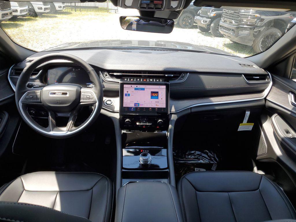 new 2025 Jeep Grand Cherokee L car, priced at $43,132
