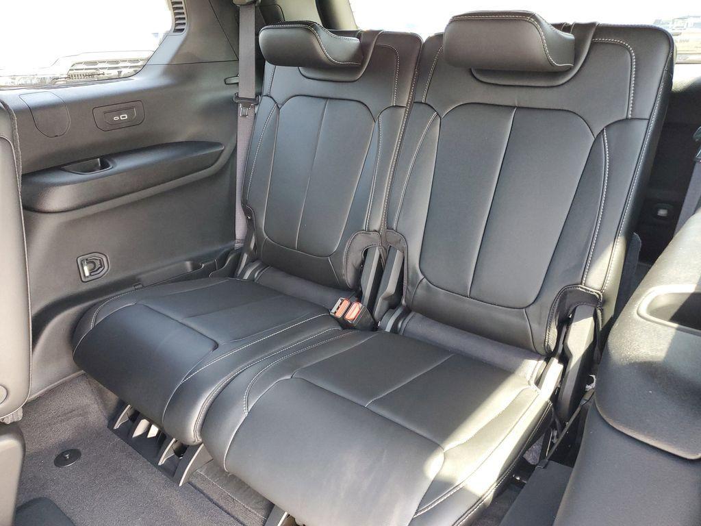 new 2025 Jeep Grand Cherokee L car, priced at $43,132