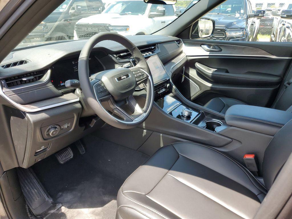 new 2025 Jeep Grand Cherokee L car, priced at $43,132