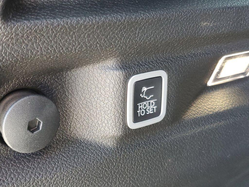 new 2025 Jeep Grand Cherokee L car, priced at $43,132