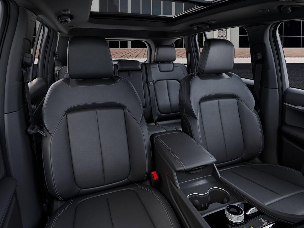 new 2025 Jeep Grand Cherokee car, priced at $37,805