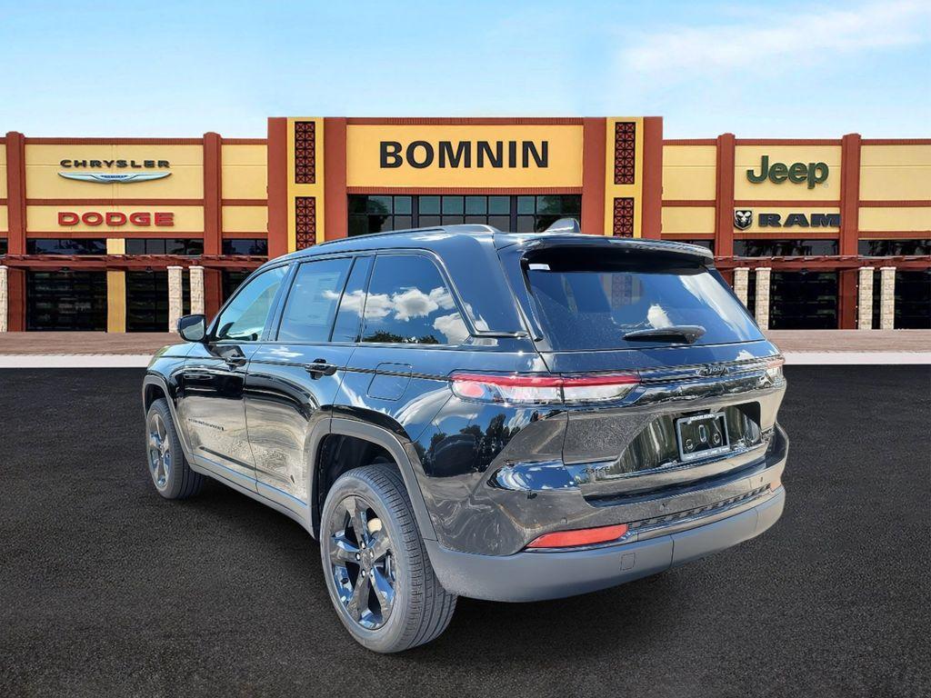 new 2025 Jeep Grand Cherokee car, priced at $41,991
