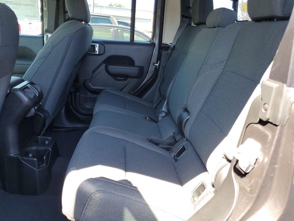 new 2025 Jeep Gladiator car, priced at $36,680