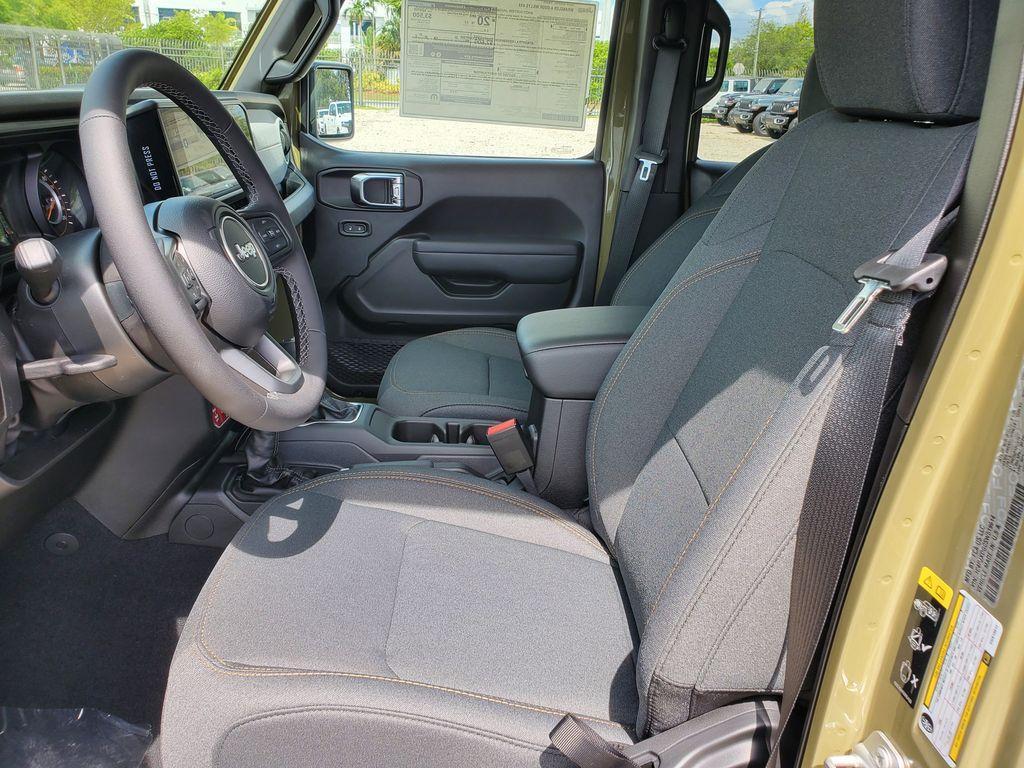 new 2025 Jeep Wrangler car, priced at $45,680