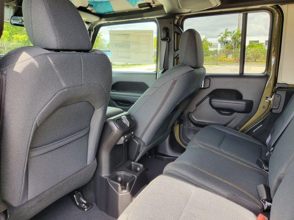 new 2025 Jeep Wrangler car, priced at $45,680