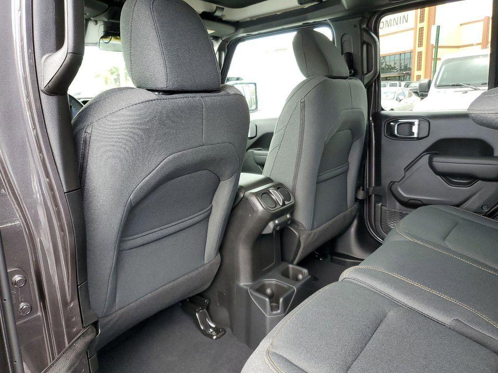 new 2025 Jeep Wrangler car, priced at $43,715