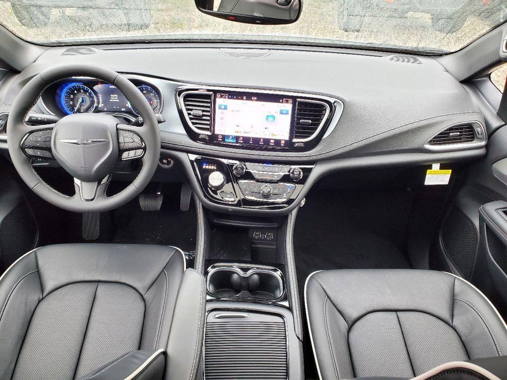 new 2025 Chrysler Pacifica car, priced at $46,790