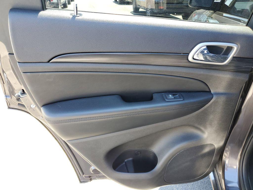 used 2019 Jeep Grand Cherokee car, priced at $17,490