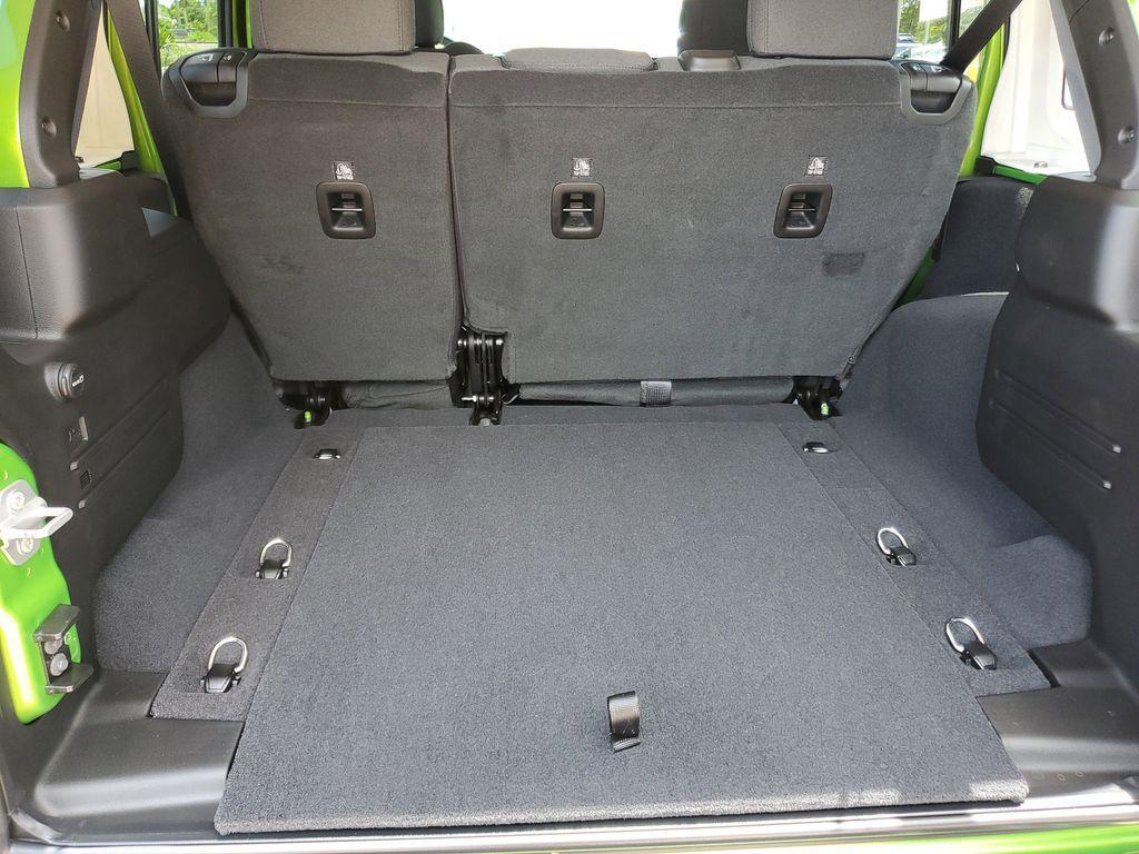 new 2025 Jeep Wrangler car, priced at $40,076